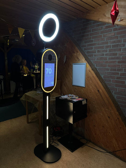 Compacte photobooth op paal elses 70e verjaardag