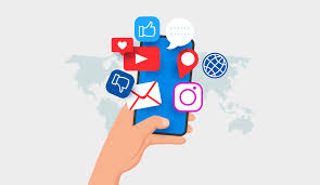 Photobooth huren met direct online delen: smartphone met socialmedia-iconen voor snelle foto-deling.