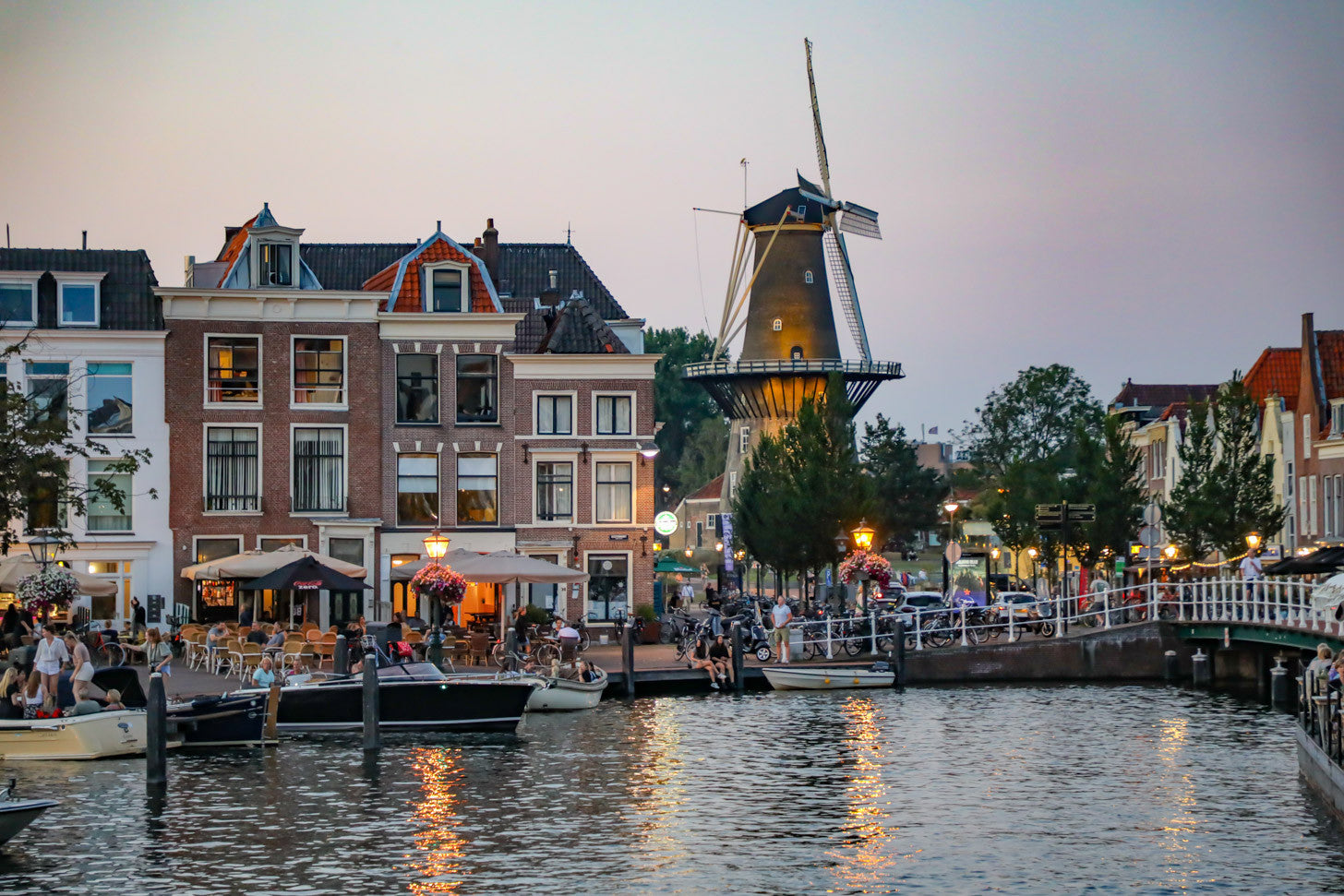 Photobooth huren in Leiden voor feest of evenement